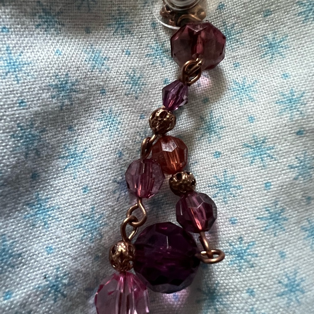 Women’s one of a kind handmade vintage earrings. - Picture 3 of 6